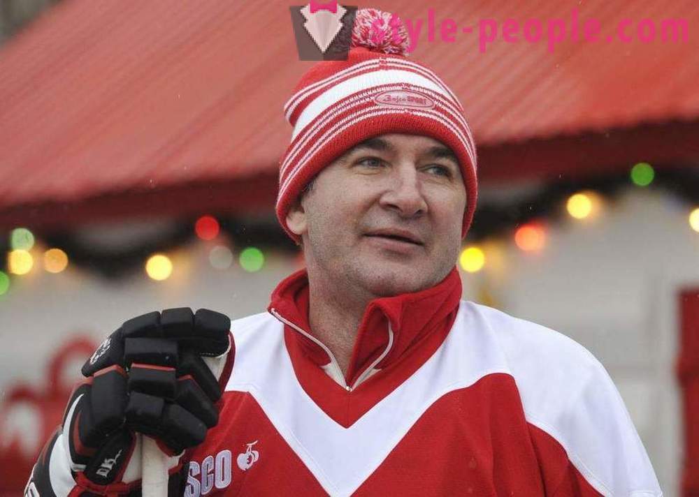 Alexander Kozhevnikov, hockey player: biography, family, sports achievements