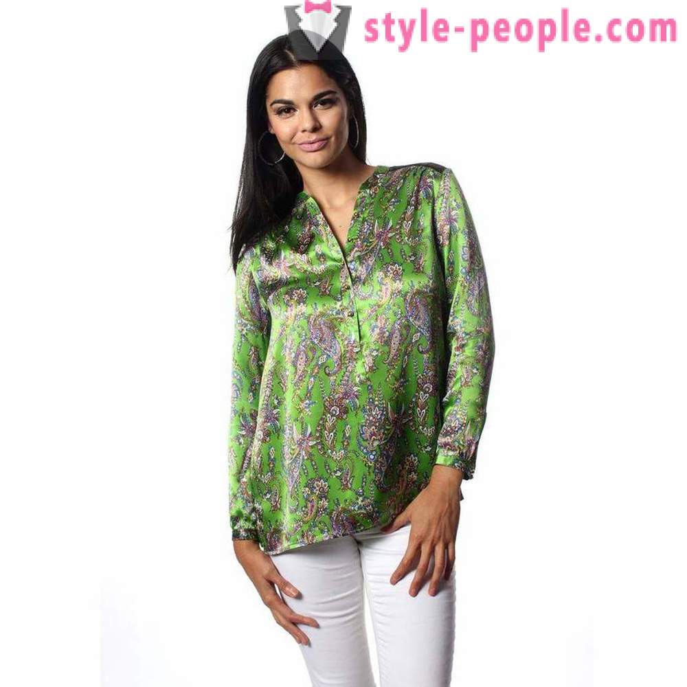 Blouses of silk: photo styles, stylist tips for creating images