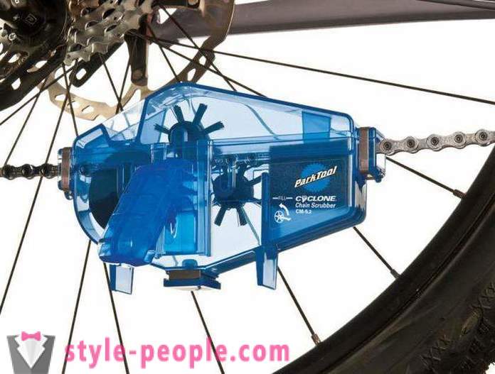 Machines for cleaning bicycle chains: types, operating instructions, reviews