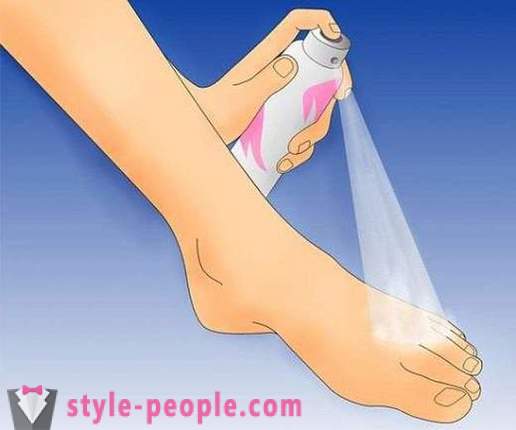 Why sweat a lot and the smell of feet, what to do and how to get rid of the smell