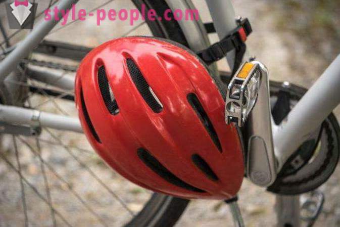 Bicycle helmet: a review of the models, especially the choice of manufacturers and