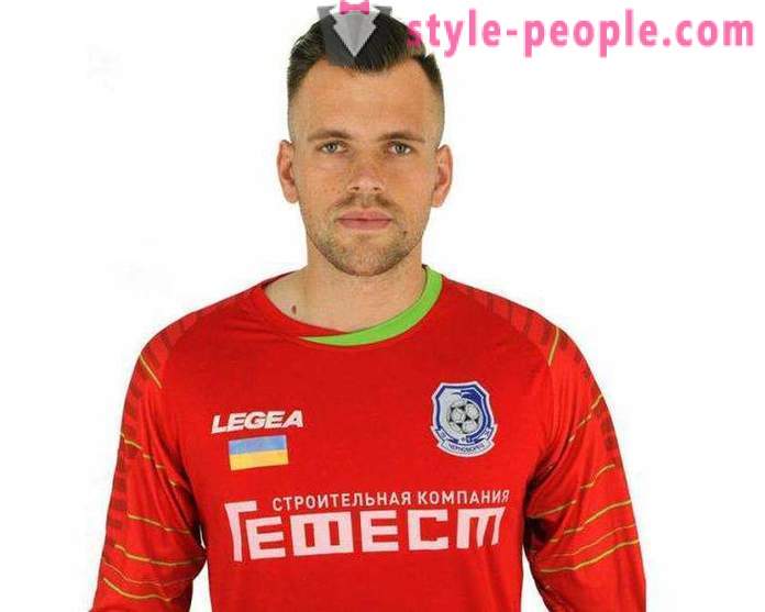 Belarus goalkeeper Aleksandr Gutor