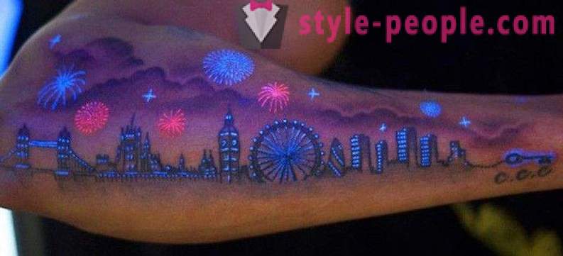 Tattoos that are visible only under UV light