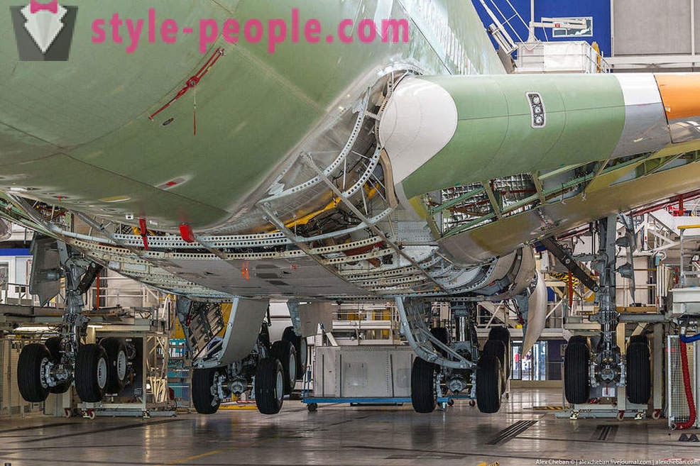 The manufacturing process of the world's largest passenger aircraft