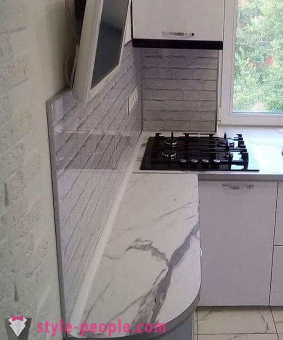 Ergonomic 5 sq.m kitchen design in 
