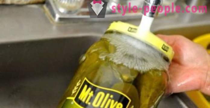 How to quickly open a jar with screw cap