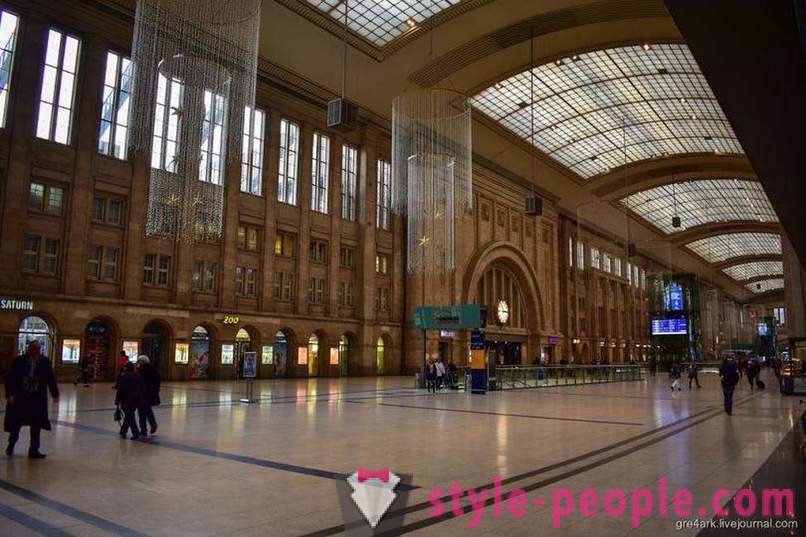 Of the largest train station in Europe Walk