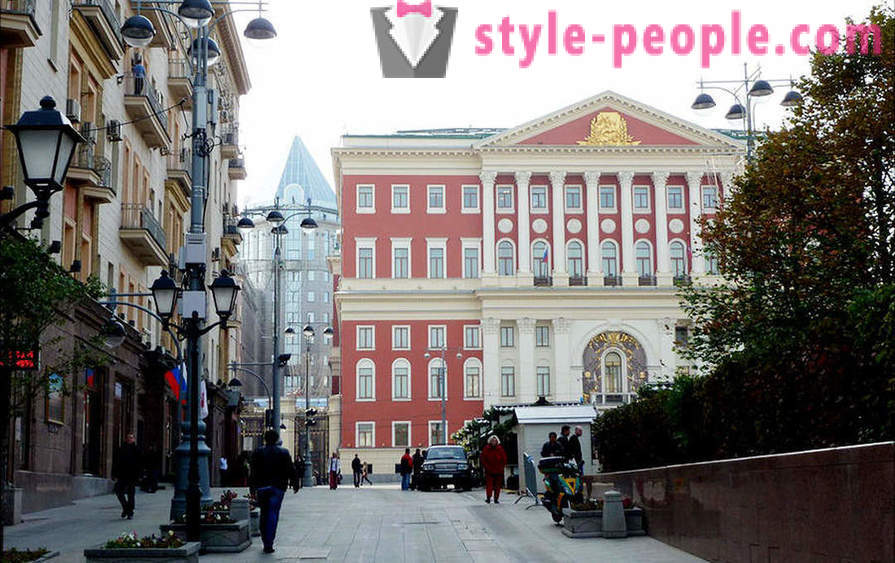 The cost of apartments in the oldest Moscow mansions