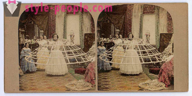 Crinoline - the most extreme fashion of the Victorian era