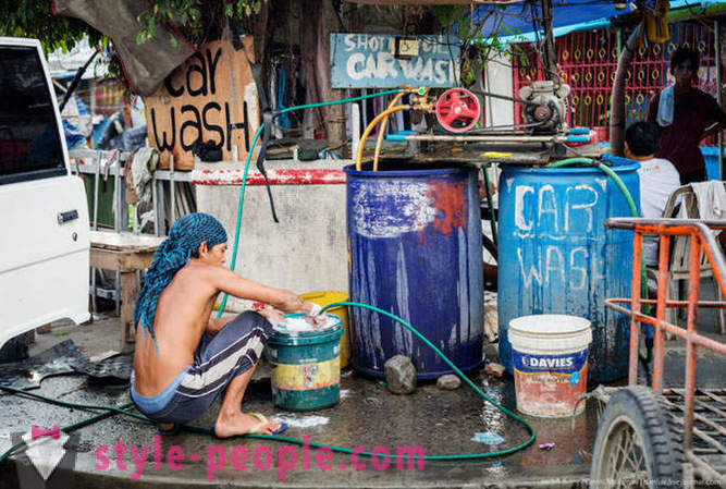 Life in the slums of Manila