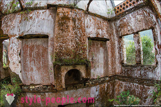 Abandoned French female guest house in Vietnam