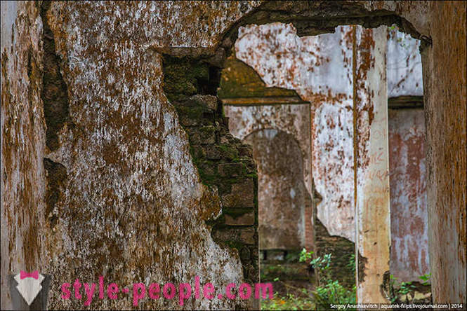 Abandoned French female guest house in Vietnam