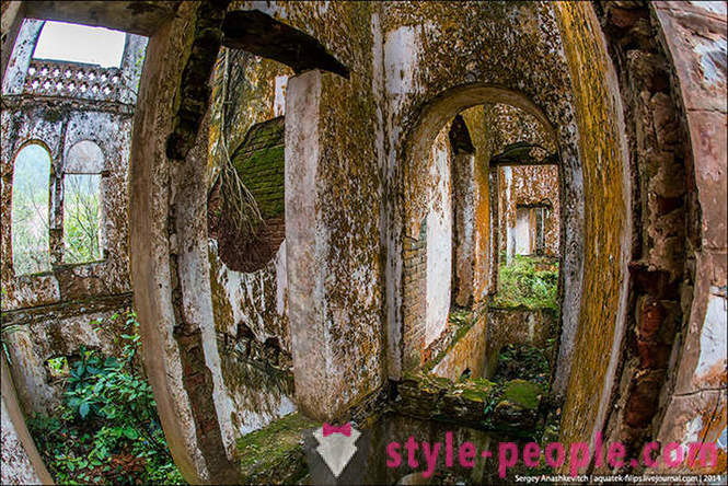 Abandoned French female guest house in Vietnam