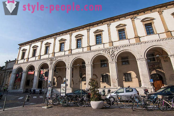Walk through the Italian city of Padua