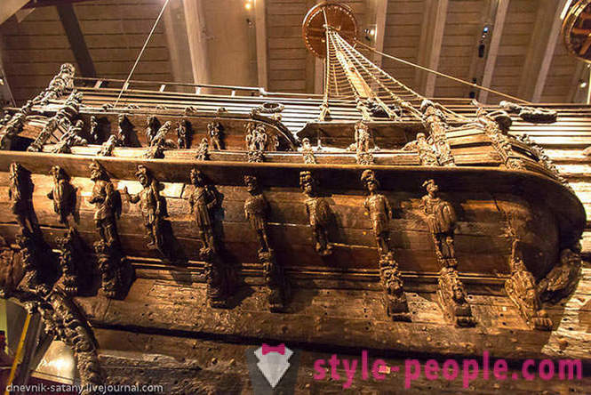 Tour of the museum the only ship of the XVII century