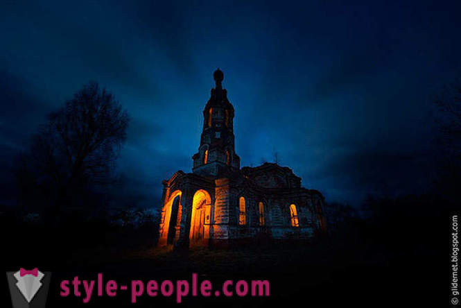Night Watch - atmospheric pictures of abandoned buildings
