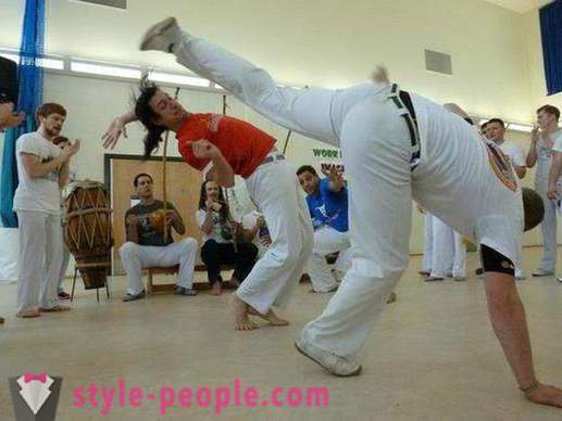 Capoeira - that is, a martial art or dance?