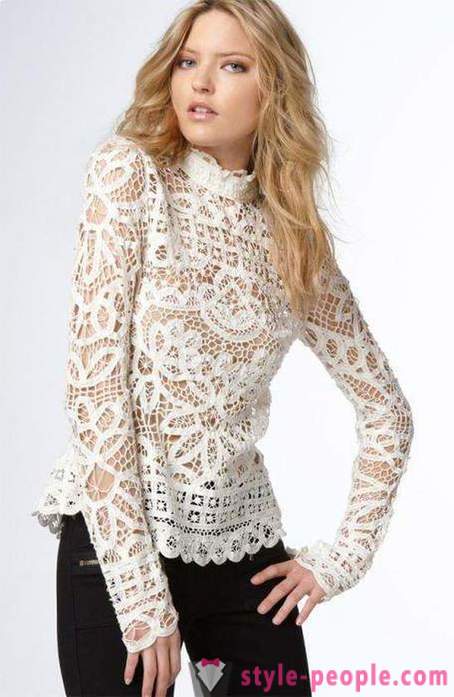 Lace blouse: Fundamentals fashionable image