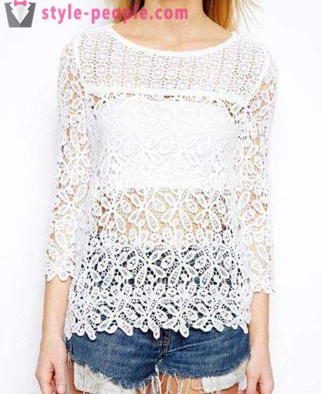 From what to wear lace top?