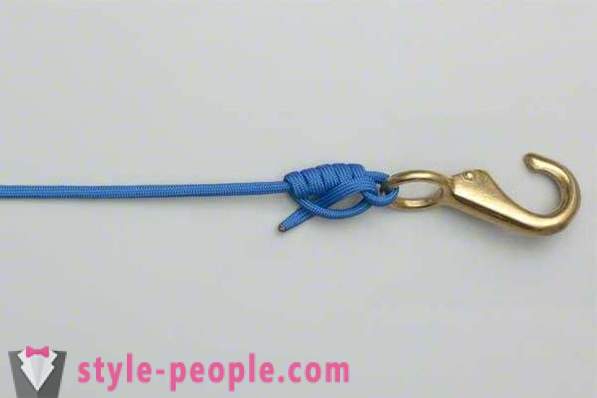 Knots hook with a shovel, with a ring. Knotless knot to the hook