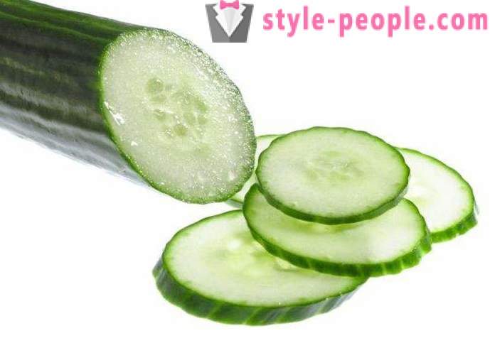 How to make a cucumber lotion at home for a person?