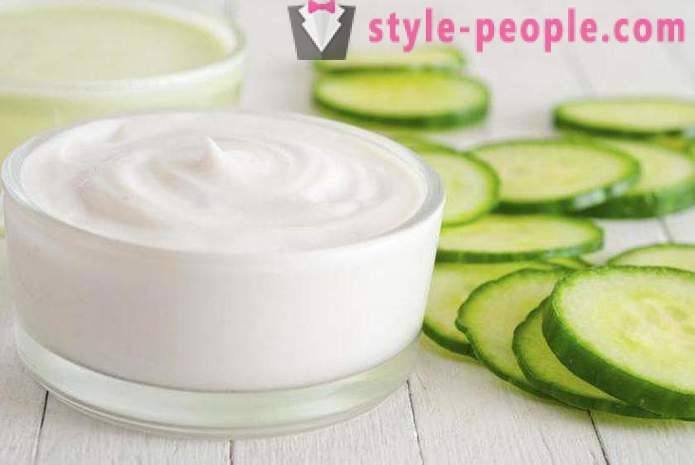 How to make a cucumber lotion at home for a person?