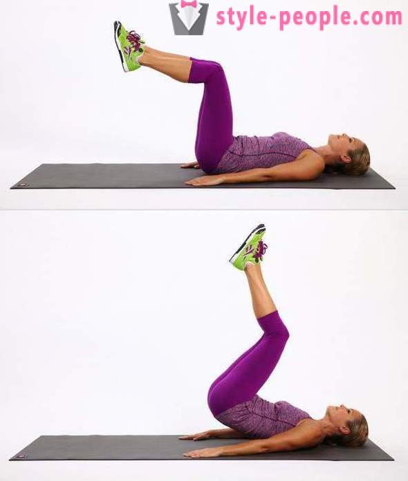 Beautiful girl in the press. Exercises on the lower press