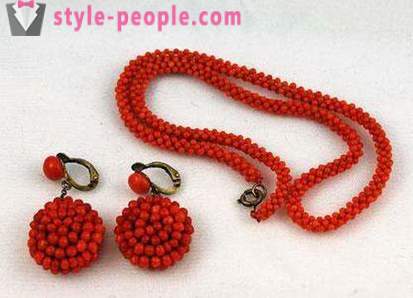 Stone coral. Decorations of red coral