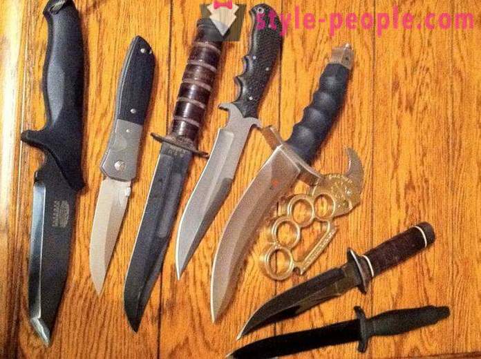 Army knives of different countries (see photo). Army folding knife