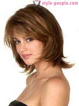 Women's haircuts for medium hair with bangs and without bangs (photo)