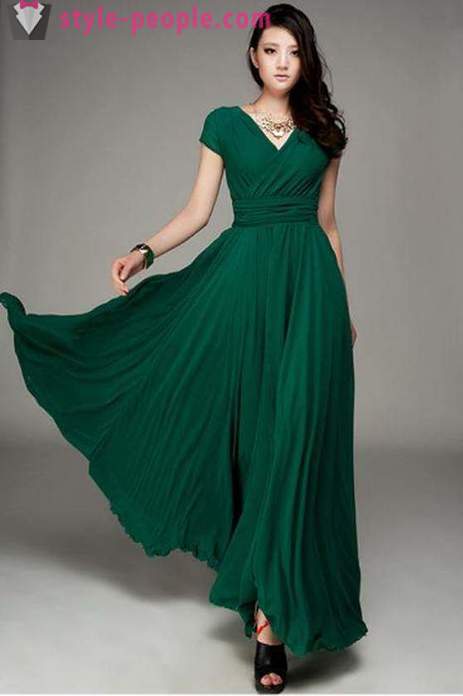 Long dress with a high waist. Pattern dress with a high waist