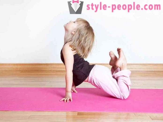 Yoga at home for beginners: exercises, photos