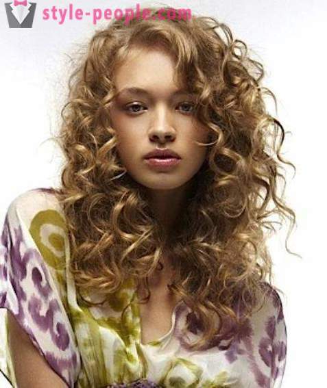 Haircuts for curly hair. Haircuts to curly hair - Photo