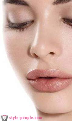 How to make lip plumper at home: tips and tricks