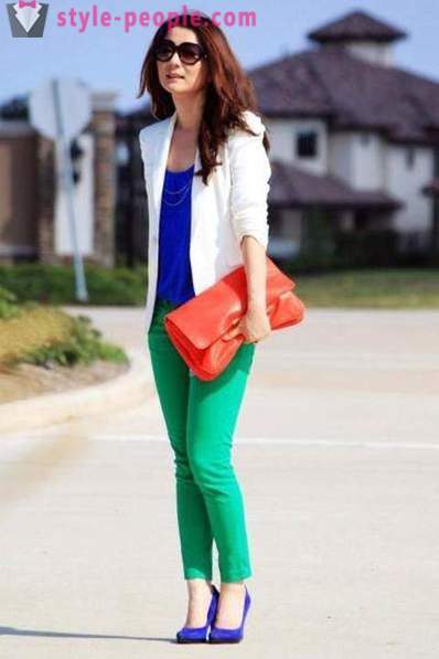 Green color blends with any clothes?