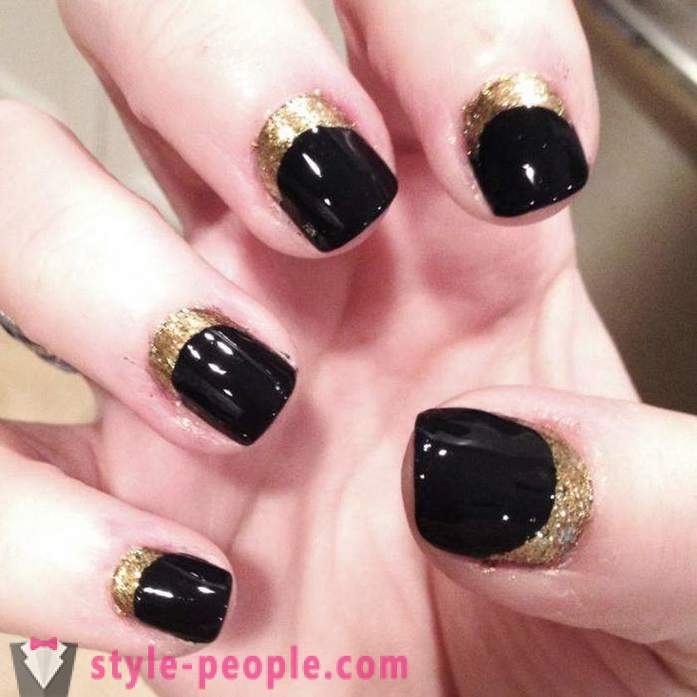 How to paint your nails with two colors? How nice to make up your nails in two colors. options manicure