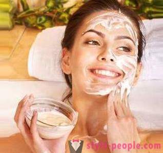 Want to know how to remove the traces of pimples on your face?