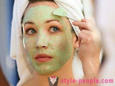 The mask of cucumber facial. Gifts of Nature for the beauty and health of skin