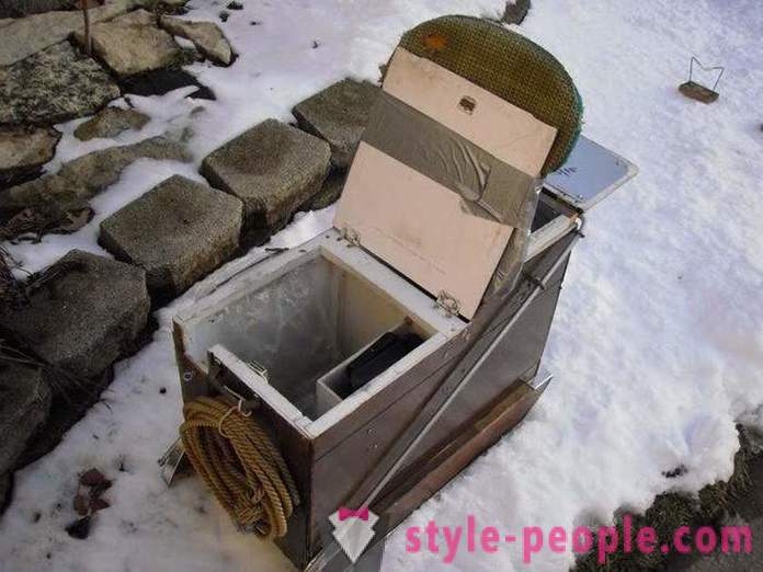 Drawer for ice fishing with his hands - simply and economically
