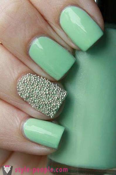 How to make a beautiful manicure quickly and easily